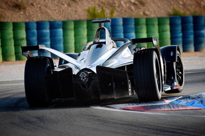 Με ηλεκτρικό μονοθέσιο-κτήνος 225kW η Nissan στην Formula E - εικόνα 2