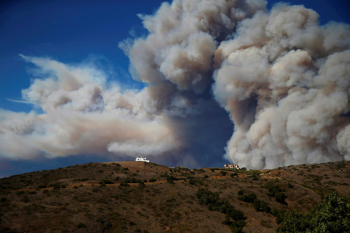 Τουλάχιστον 9 νεκροί από τις μεγάλες πυρκαγιές στην Καλιφόρνια [φωτό] - εικόνα 3