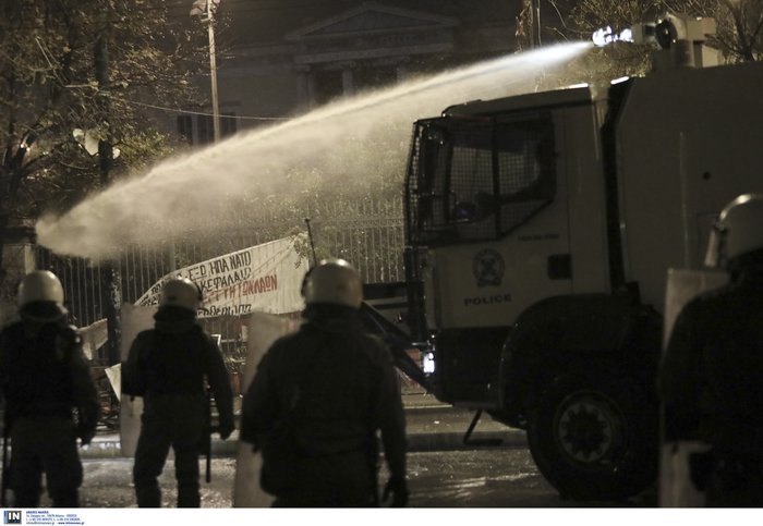 Επέτειος Πολυτεχνείου: Μολότοφ, χημικά και δεκαεννέα συλλήψεις