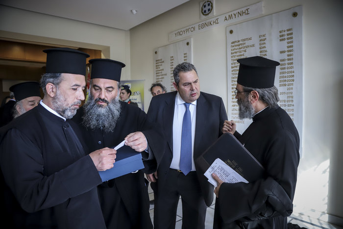 Συνάντηση Καμμένου με κληρικούς: Δίκαια τα αιτήματά τους