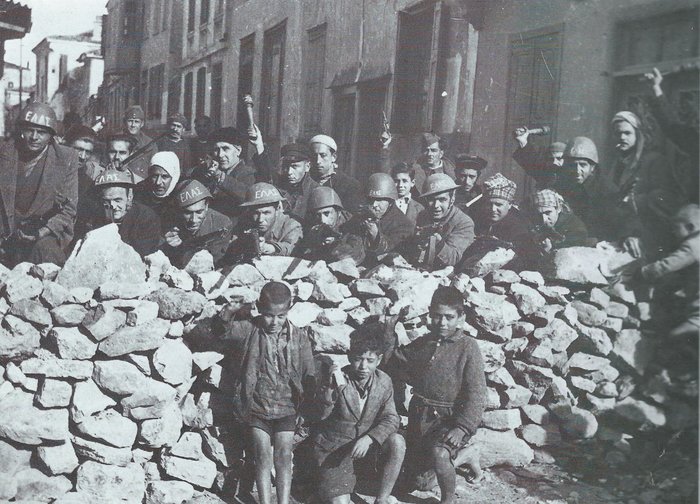 Αναδρομή στα Χριστούγεννα του 1944 στη Μυτιλήνη - Φωτογραφίες - εικόνα 2