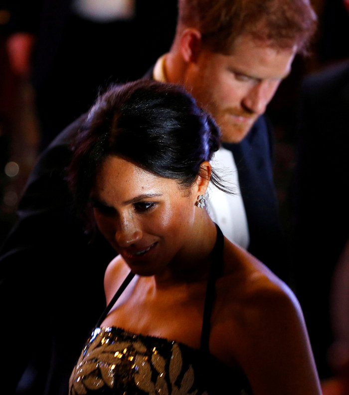 Ο ντροπιαστικός πρώτος γάμος της Μαρκλ, με κάνναβη και κίτρινο μπικίνι - εικόνα 2