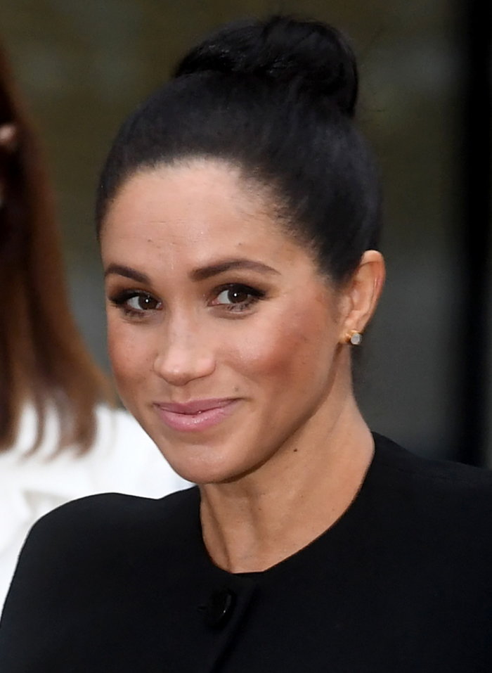 Μήπως τελικά η Μέγκαν Μάρκλ φτιάχνει μόνη της τα μαλλιά της;