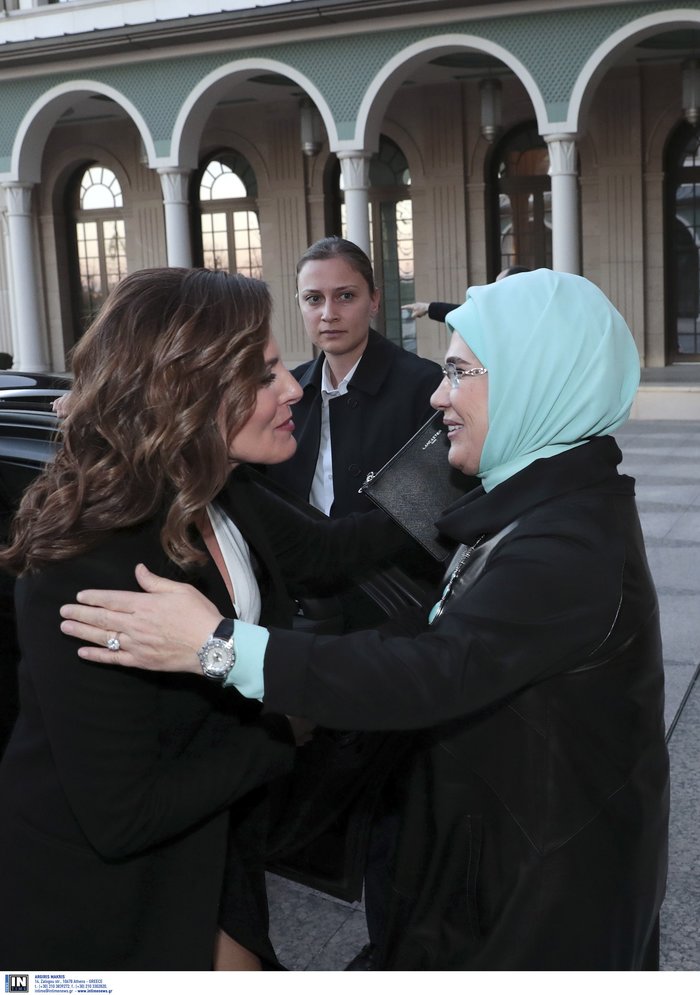 Η Μπέτυ Μπαζιάνα για τσάι με την Εμινέ Ερντογάν - εικόνα 3