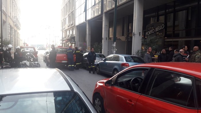Έντεκα φάκελοι με ύποπτη σκόνη εντοπίστηκαν στα δικαστήρια Πειραιά