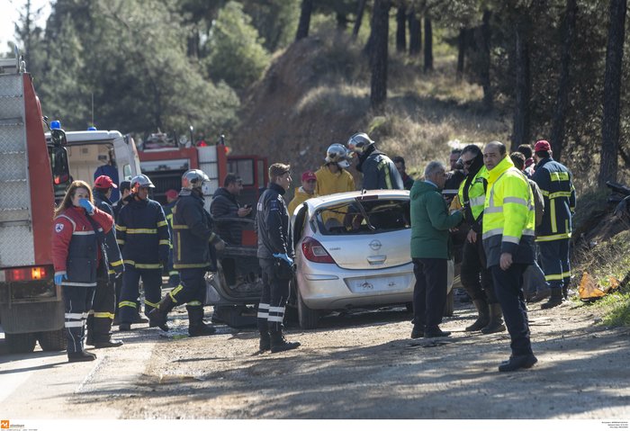Θεσσαλονίκη: Ένας νεκρός από φωτιά σε όχημα στην περιφερειακή οδό - εικόνα 2