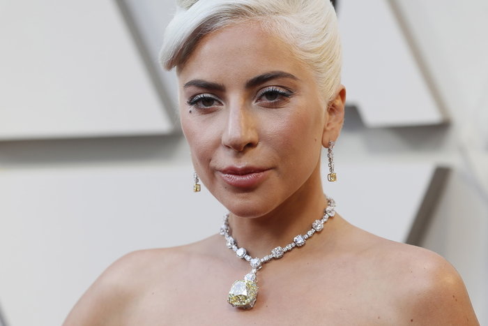Η μαγευτική ιστορία του κολιέ που φόρεσε η Lady Gaga στα Όσκαρ
