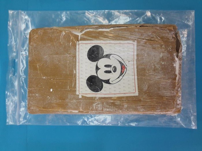 Διακινούσαν ναρκωτικά με το λογότυπο του Μίκι Μάους - 3 συλλήψεις