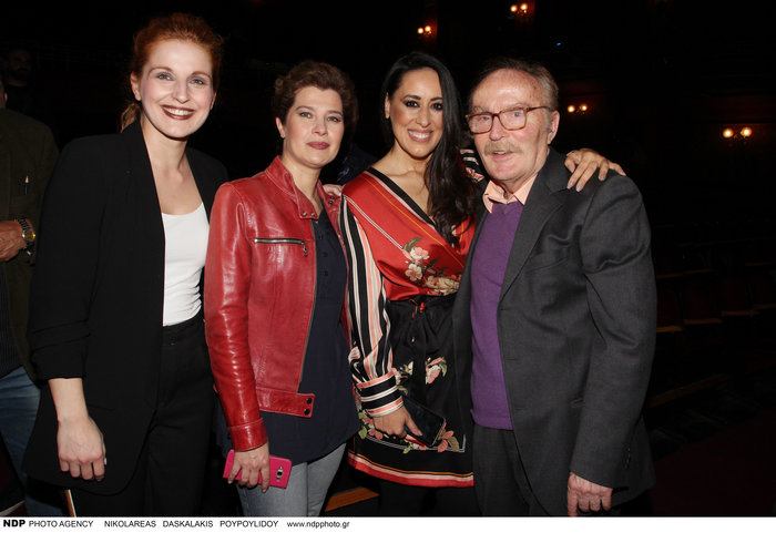 Βίκυ Μαραγκάκη: Δείτε πώς είναι σήμερα η ηθοποιός των σειρών των 90's - εικόνα 2