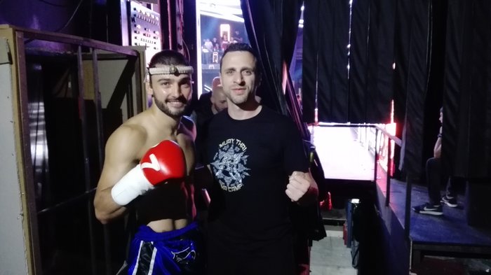 Έλληνας μαχητής του Muay Thai ισοπέδωσε Αμερικανό του Glory (φωτό & βίντεο) - εικόνα 2