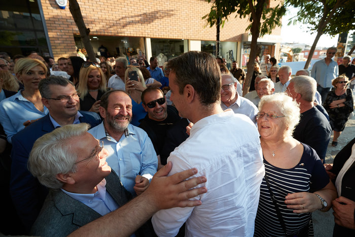 Η περιοδεία του Κυριάκου Μητσοτάκη στο Κερατσίνι