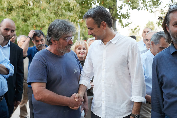 Η περιοδεία του Κυριάκου Μητσοτάκη στο Κερατσίνι - εικόνα 5