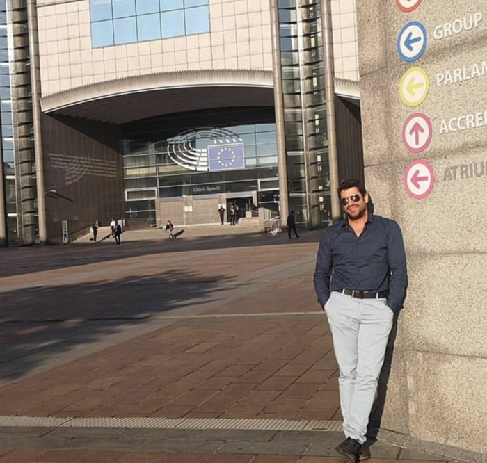 Ο Αλέξης Γεωργούλης έπιασε ...δουλειά στις Βρυξέλλες - εικόνα 3