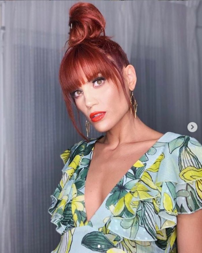 Μαίρη Συνατσάκη: Ποζάρει άβαφη και αχτένιστη πριν πάει για ύπνο μετά τα MAD - εικόνα 2