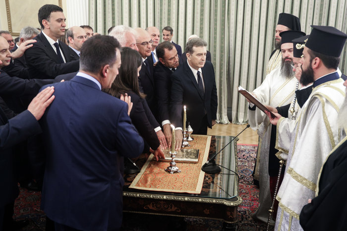 Ορκίστηκε η νέα κυβέρνηση του Κυριάκου Μητσοτάκη [φωτογραφίες] - εικόνα 8