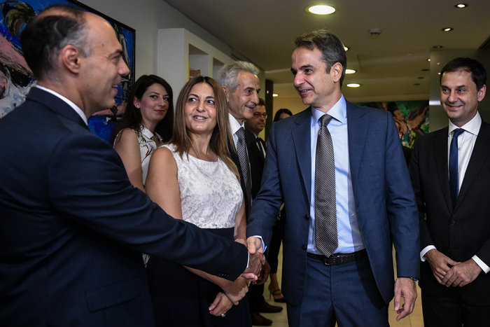 Συνάντηση Μητσοτάκη - Θεοχάρη: Δεκαετές σχέδιο για τον τουρισμό - εικόνα 2