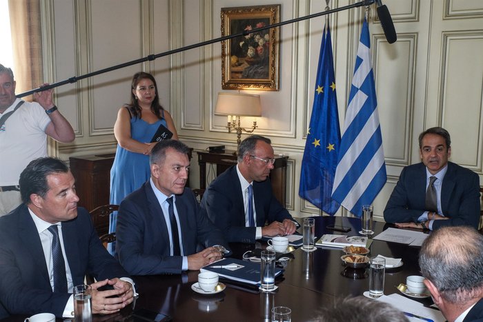 Συνάντηση του πρωθυπουργού με εκπροσώπους κοινωνικών εταίρων - εικόνα 3