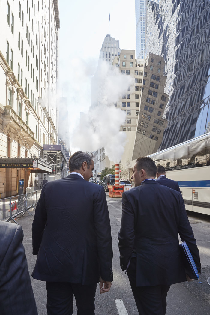 Eπαφές Μητσοτάκη: Από τα εθνικά η σκυτάλη στις επενδύσεις