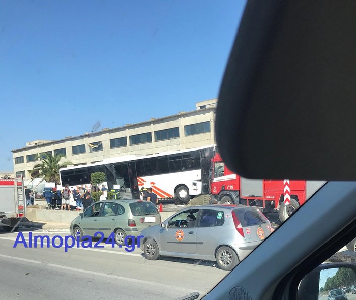 Τροχαίο με λεωφορείο των ΚΤΕΛ στη Θεσσαλονίκη- 12 τραυματίες