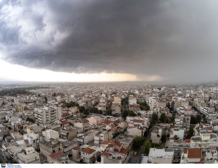 Ερχεται νέο κύμα κακοκαιρίας - 7.000 κεραυνοί την Πέμπτη