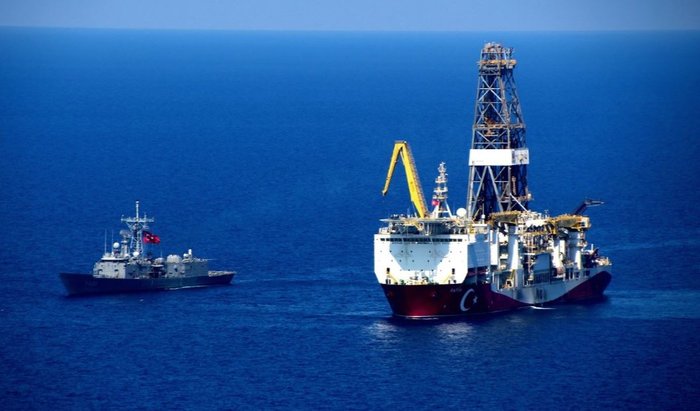 Φρεγάτες, υποβρύχια, τορπιλάκατοι, ντρόουνς συνοδεύουν Φατίχ & Γιαβούβ - εικόνα 2