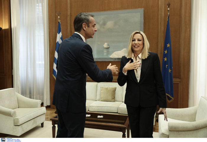 Πράσινο τσάι για Μητσοτάκη - Γεννηματά, κρυωμένοι και οι δύο