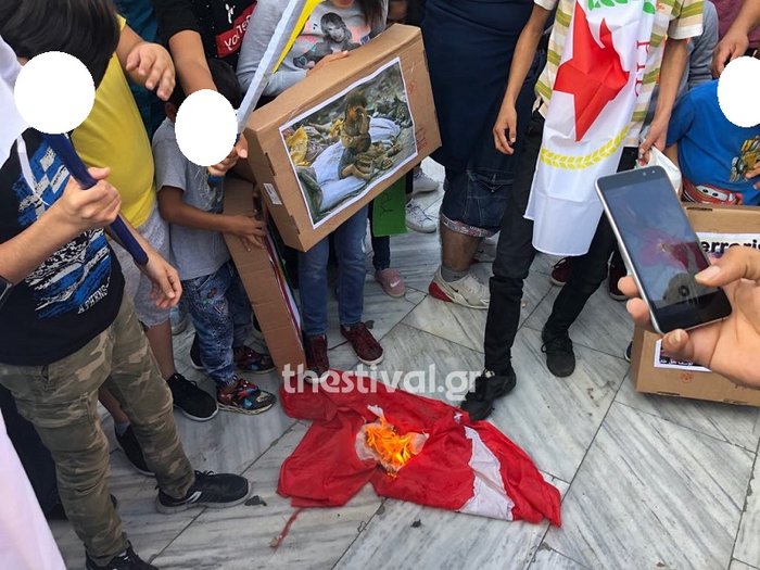 Πορείες αλληλεγγύης στους Κούρδους σε Αθήνα και Θεσσαλονίκη - εικόνα 2