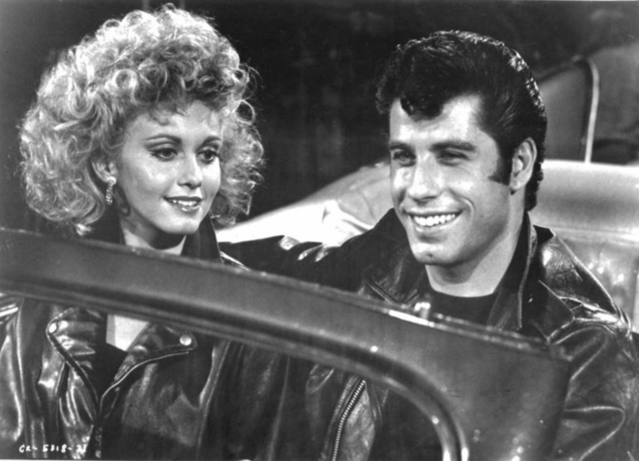 Το σακάκι της Ολίβια Νιούτον Τζον από το Grease σε δημοπρασία - εικόνα 3