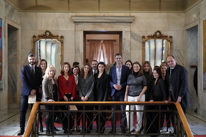 «Υιοθέτησε την Πόλη σου»: Η Αθήνα φωταγωγείται όσο ποτέ στο παρελθόν - εικόνα 2