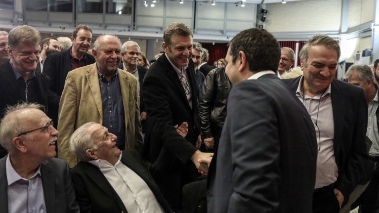 otan-o-kokkinos-gkletsos-dilwne-paraitisi-gia-tis-prespes