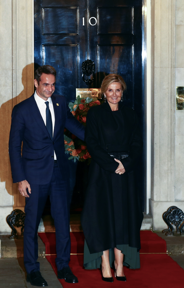 Κυριάκος και Μαρέβα Μητσοτάκη στο Μπάκιγχαμ και τη Ντάουνιγκ στριτ [φωτό] - εικόνα 7