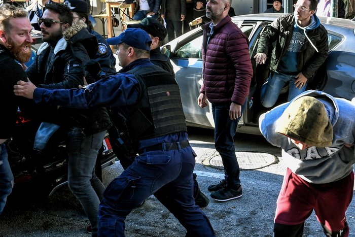 Αγ. Θεόδωροι: Προσπάθησαν να λιντσάρουν τους δολοφόνους της 73χρονης - εικόνα 4