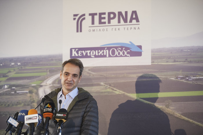 Επιθεώρηση Μητσοτάκη στις εργασίες του αυτοκινητοδρόμου Ε65 - εικόνα 3