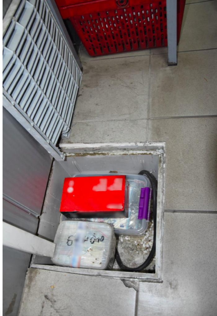 Πού έκρυβαν τα λεφτά οι δράστες της εικονικής ληστείας [φωτό] - εικόνα 5