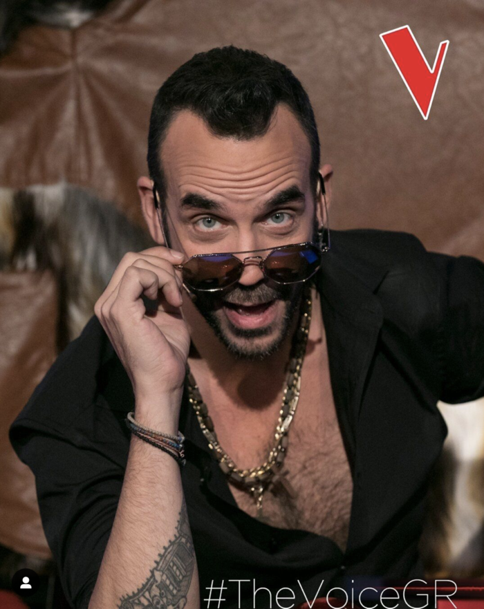 «The Voice»: Οι εκκεντρικές εμφανίσεις του Πάνου Μουζουράκη [εικόνες] - εικόνα 7
