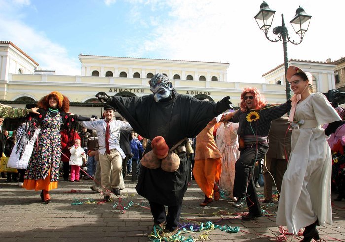 Ξεκίνησε το πιο θεαματικό έθιμο των Μωμόγερων στην Κοζάνη [φωτο] - εικόνα 5