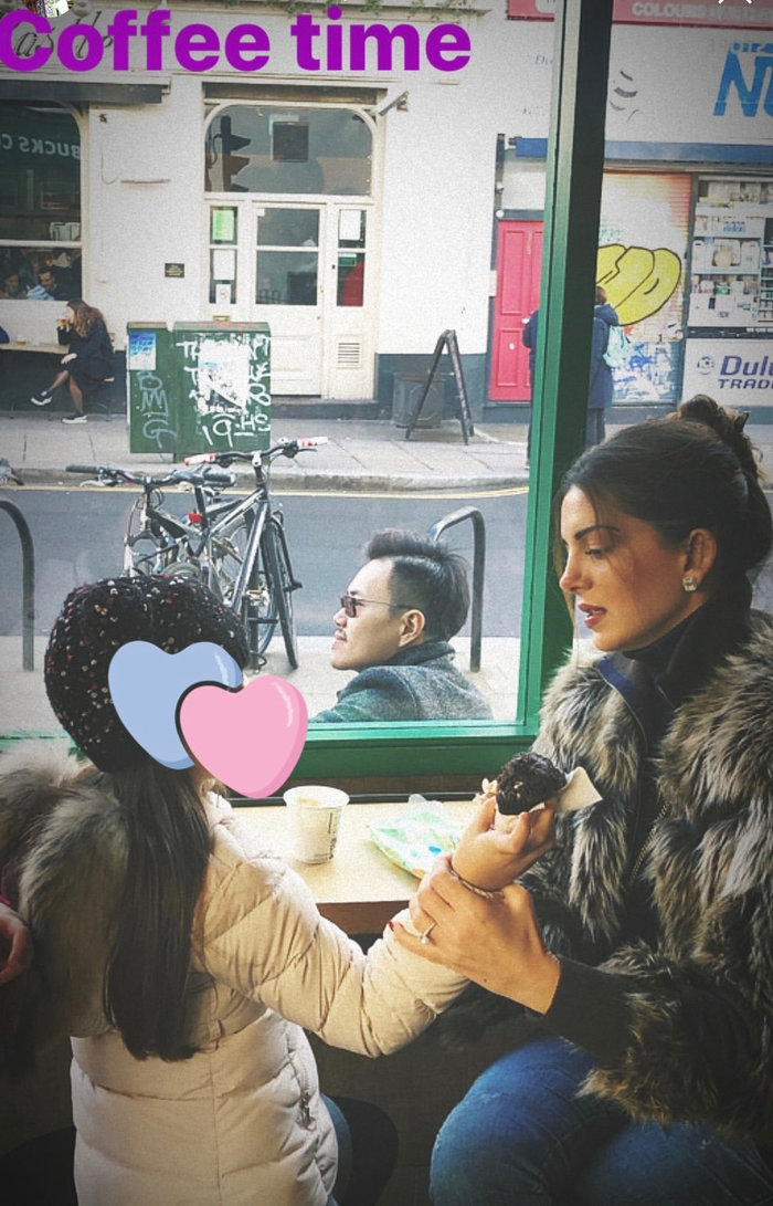 Σταματίνα Τσιμτσιλή: Γιορτές στο Λονδίνο με τον σύζυγο και τα 3 παιδιά της - εικόνα 2