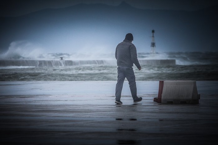 Αρχισε να σφυροκοπά ο «Ηφαιστίωνας» - Στην κατάψυξη η χώρα