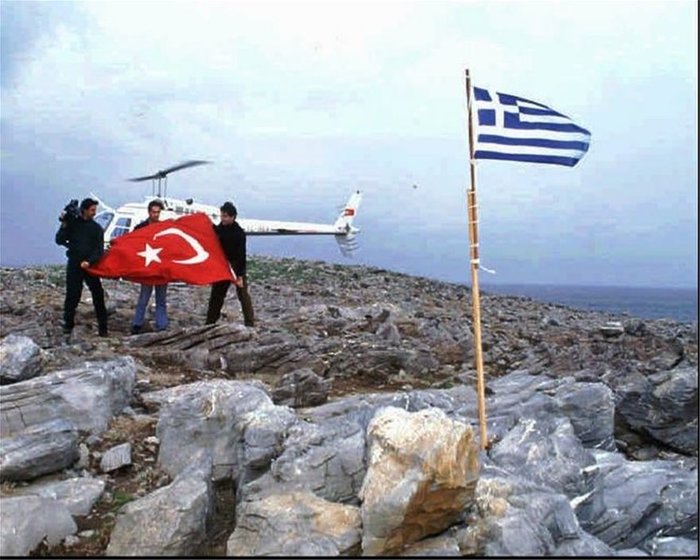 Ιμια: 24 χρόνια μετά -Η βραδιά της κρίσης, οι σειρήνες πολέμου [εικόνες] - εικόνα 2