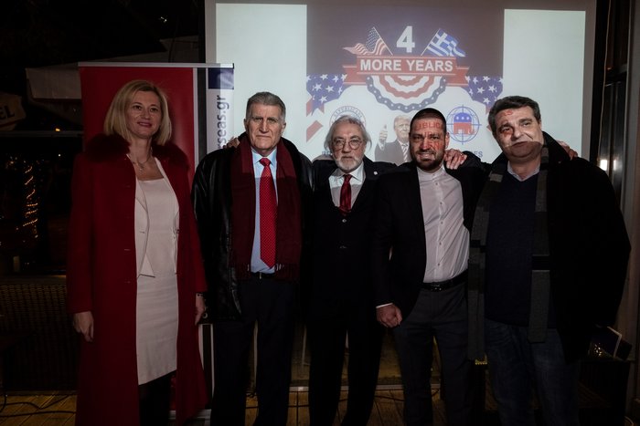 Επανεμφάνιση της Ραχήλ Μακρή σε πάρτι για την αθώωση του Τραμπ [εικόνες] - εικόνα 3