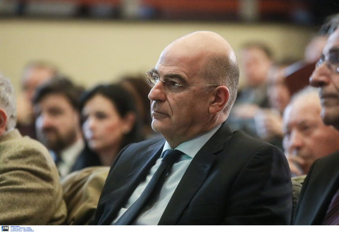 Δένδιας σε Τσαβούσογλου: Δεν κάνουμε ανατολίτικα παζάρια - εικόνα 3