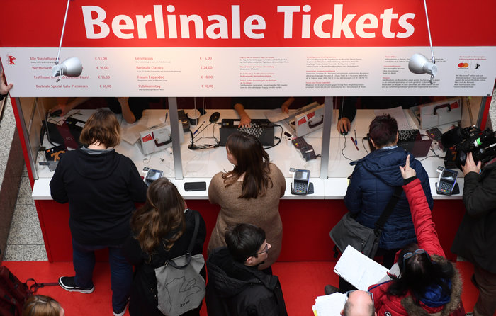 Με... Χίλαρι Κλίντον η έναρξη της 70ής Μπερλινάλε [εικόνες] - εικόνα 15